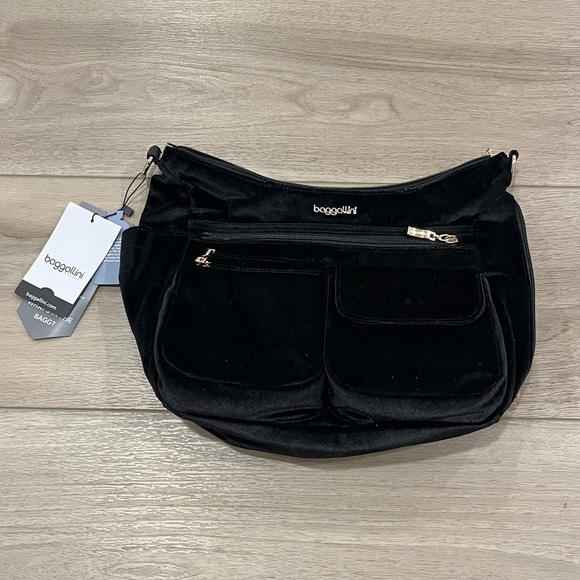 Baggallini Modern Everywhere Hobo Bag Crossbody Black Purse Velvet